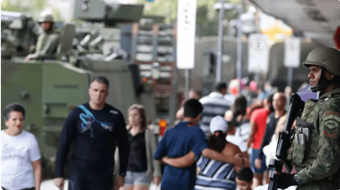 Governo Lula envia ministros ao RJ após operação com 64 mortos